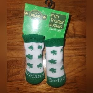 NWT Irish Toddler Booties